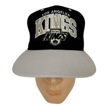 Load image into Gallery viewer, Mitchell &amp; Ness Los Angeles Kings Black &amp; Silver Script Snapback Hat
