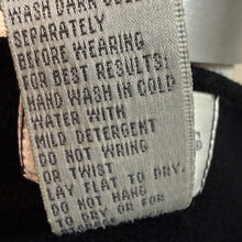 Load image into Gallery viewer, 90s Embroidered Pink Blossoms Black Knit Vest Large
