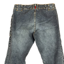 Load image into Gallery viewer, Y2K Tommy Hill Low Rise Flare Jeans Size 5
