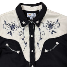 Load image into Gallery viewer, 90s Panhandle Slim Black &amp; White Embroidered Western Shirt Pearl Snap Size XL
