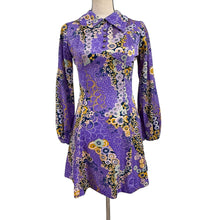 Load image into Gallery viewer, 60s Purple Mod Floral Mini Shift Dress Small

