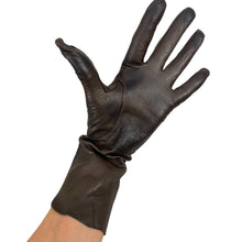 Load image into Gallery viewer, Vintage 1950s 1960s Dark Brown Leather Gloves Mid Length 6.5
