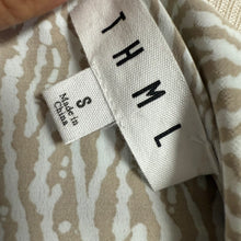 Load image into Gallery viewer, THML Embroidered Short Ruffle Sleeve Tunic Top Size Small
