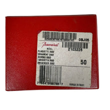 Load image into Gallery viewer, Baccarat Noël 2002 Crystal Pendant Ornament Box &amp; Velvet Pouch
