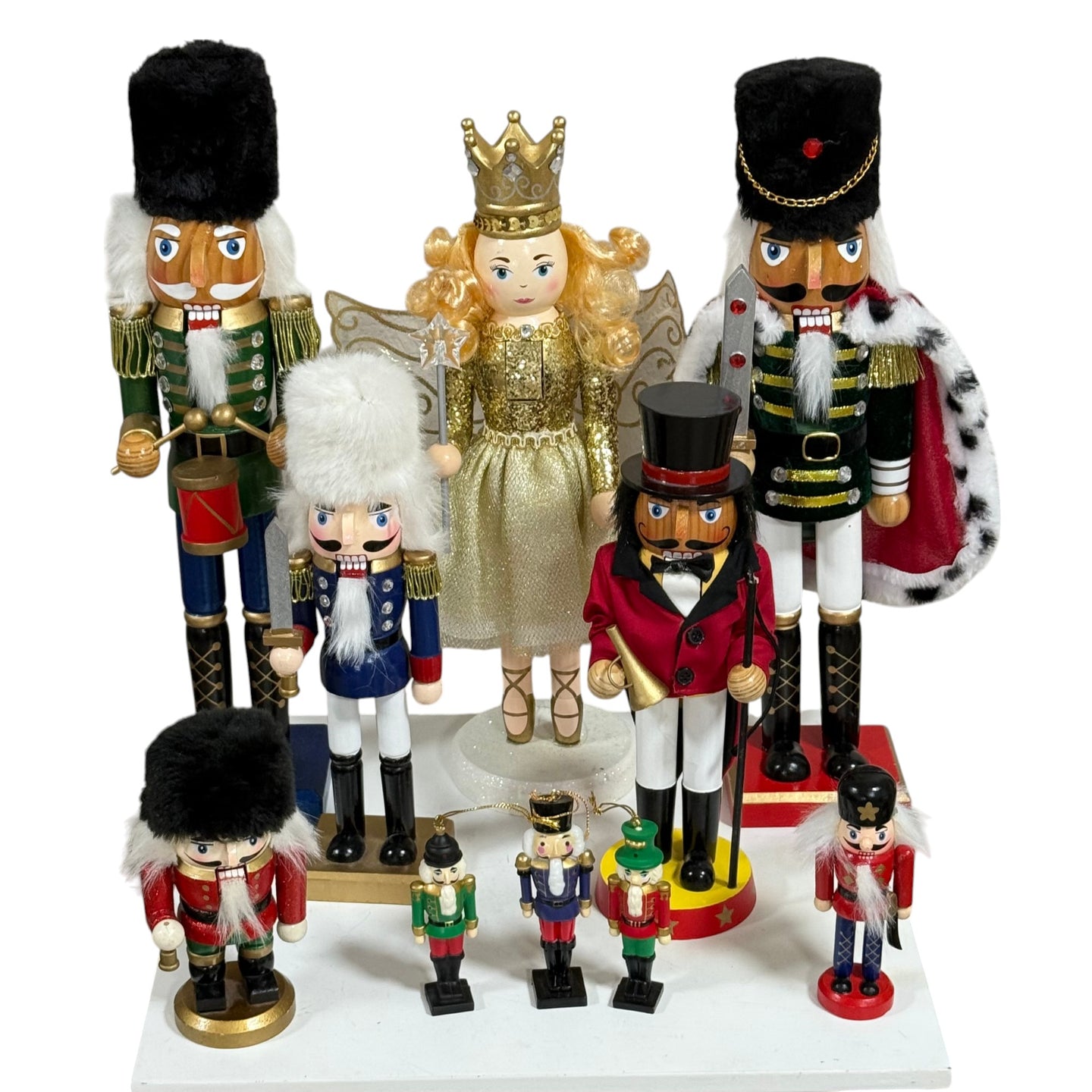 Nutcracker Lot – 11-Piece Collection, Tallest 15″ – Classic Christmas Soldiers & Queen