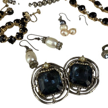 Load image into Gallery viewer, Vintage Jewelry Lot
