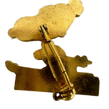 Load image into Gallery viewer, Vintage SNOOPY SKI PIN June Mountain California Hat Pin Lapel, Collectible VV120
