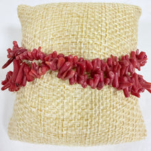 Load image into Gallery viewer, VTG Red Coral &amp; Turquoise Chunk Stretch Bracelet
