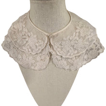 Load image into Gallery viewer, Vintage White Cotton Floral Embroidered Detachable Statement Collar
