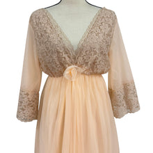 Load image into Gallery viewer, Vintage 1970s Peaches and Cream Nightgown &amp; Maxi Robe Set Small/Medium
