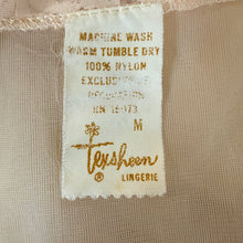 Load image into Gallery viewer, VTG Peignoir Robe &amp; Nightgown Medium
