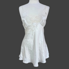 Load image into Gallery viewer, VTG White Lace Baby Doll Nighty Set Size Small 
