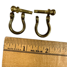 Load image into Gallery viewer, Solid Brass Bow Shackle Keychains Screw Pin D-Ring Heavy Duty Hardware Pair
