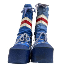 Load image into Gallery viewer, 70s Moon Boots Size Size 5-6
