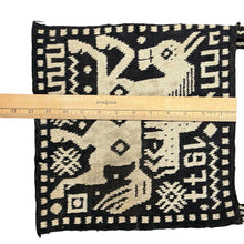 Load image into Gallery viewer, Vintage 70s Woven Shoulder Bag w Horse
