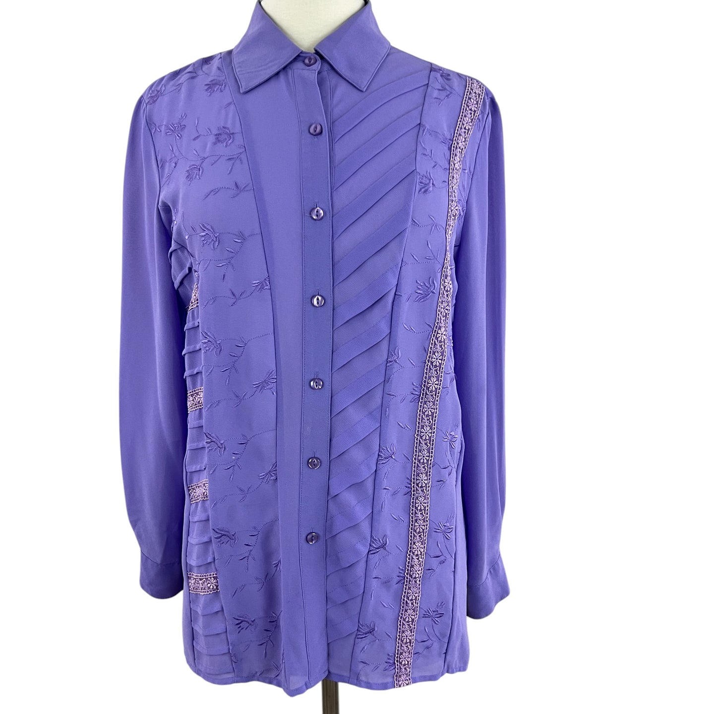 Vintage Lavender Embroidered Button Up Shirt Size M 
