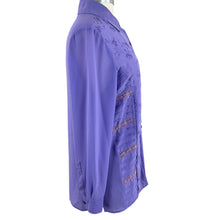 Load image into Gallery viewer, Vintage Lavender Embroidered Button Up Shirt Size M
