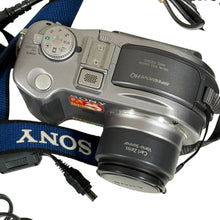 Load image into Gallery viewer, VTG 2000s Sony Mavica Digital Video Camera with Charger

