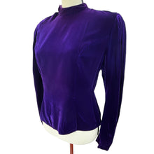 Load image into Gallery viewer, Vintage 50s Purple Velvet Long Sleeve Top Size 36 
