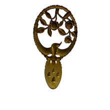 Load image into Gallery viewer, Antique Art Deco Fur Clip
