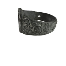 Load image into Gallery viewer, Vintage 1930s Jack Earle Texas Giant Souvenir Ring Circus Sideshow Memorabilia
