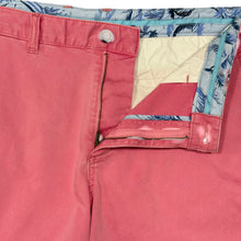 Load image into Gallery viewer, Tommy Bahama flat front Chino shorts Pink Size 33
