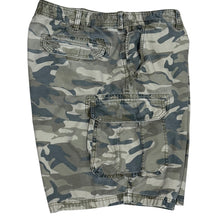 Load image into Gallery viewer, VTG IZOD Camo Cargo Shorts Size 40
