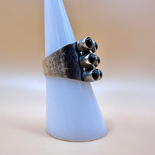 Load image into Gallery viewer, Vintage Southwestern Sterling Silver Black Onyx Cluster Cigar Band Ring Size 7.25
