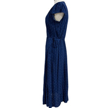 Load image into Gallery viewer, GAP Navy Wrap Dress Size Small
