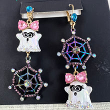 Load image into Gallery viewer, Betsy Johnson Halloween Spider and Ghosts Charm Necklace and Earrings Set
