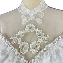 Load image into Gallery viewer, Vintage Bohemian Lace Wedding Dress Size XS
