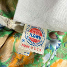 Load image into Gallery viewer, Vintage 1970s Floral Cotton Sundress with Built-In Bra ILGWU Medium
