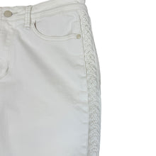 Load image into Gallery viewer, Judy Blue White Relaxed Fit High Rise Jeans Size 11/30
