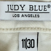 Load image into Gallery viewer, Judy Blue White Relaxed Fit High Rise Jeans Size 11/30
