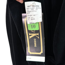 Load image into Gallery viewer, 90s/00s Black Velvet Open Front Jacket Size 10 Misses
