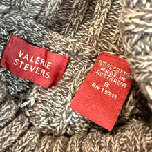 Load image into Gallery viewer, 90s 100% Cotton Cable Knit Turtleneck Sweater Size Small
