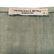 Load image into Gallery viewer, Boxy Sage Green Linen Short Sleeve Top Made in Italy Size Large
