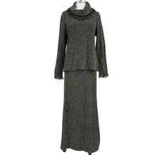 Load image into Gallery viewer, Vintage 90s Two-Piece Knit Long Skirt Set Size Medium
