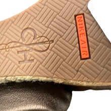 Load image into Gallery viewer, Clarks Bronze Leather Wedge Sandals
