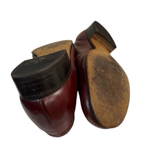 Load image into Gallery viewer, Vintage Johnston &amp; Murphy 80s Leather Loafers Size 10.5D
