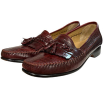 Load image into Gallery viewer, Vintage Croc Embossed Leather Tassel Loafers 14D
