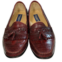 Load image into Gallery viewer, Vintage Croc Embossed Leather Tassel Loafers 14D
