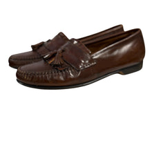 Load image into Gallery viewer, VTG 80s Johnston &amp; Murphy Brown Leather Tassel Loafers Size 10.5
