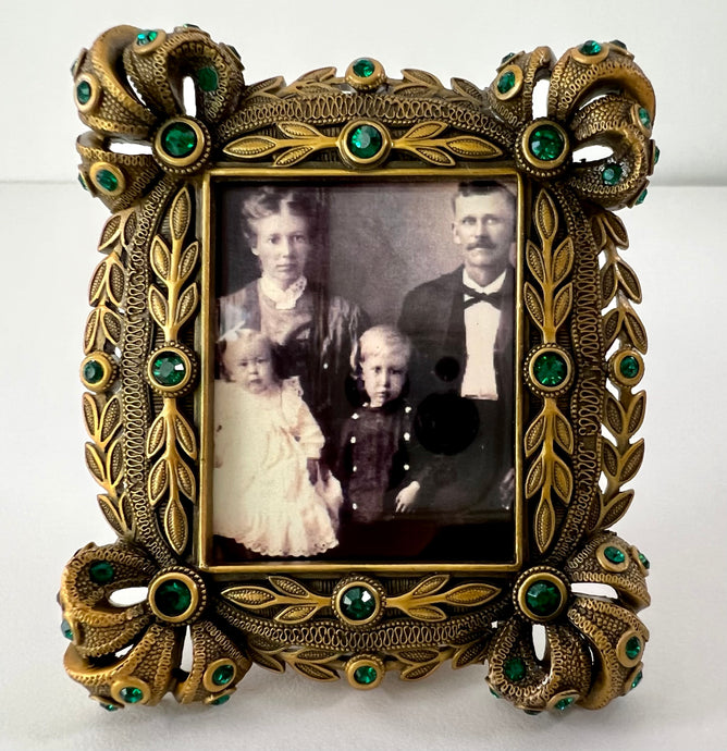 Edgar Berebi Limited Edition Miniature Portrait Frame & Screwdriver