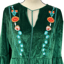 Load image into Gallery viewer, Embroidered Peasant Dress 3XL
